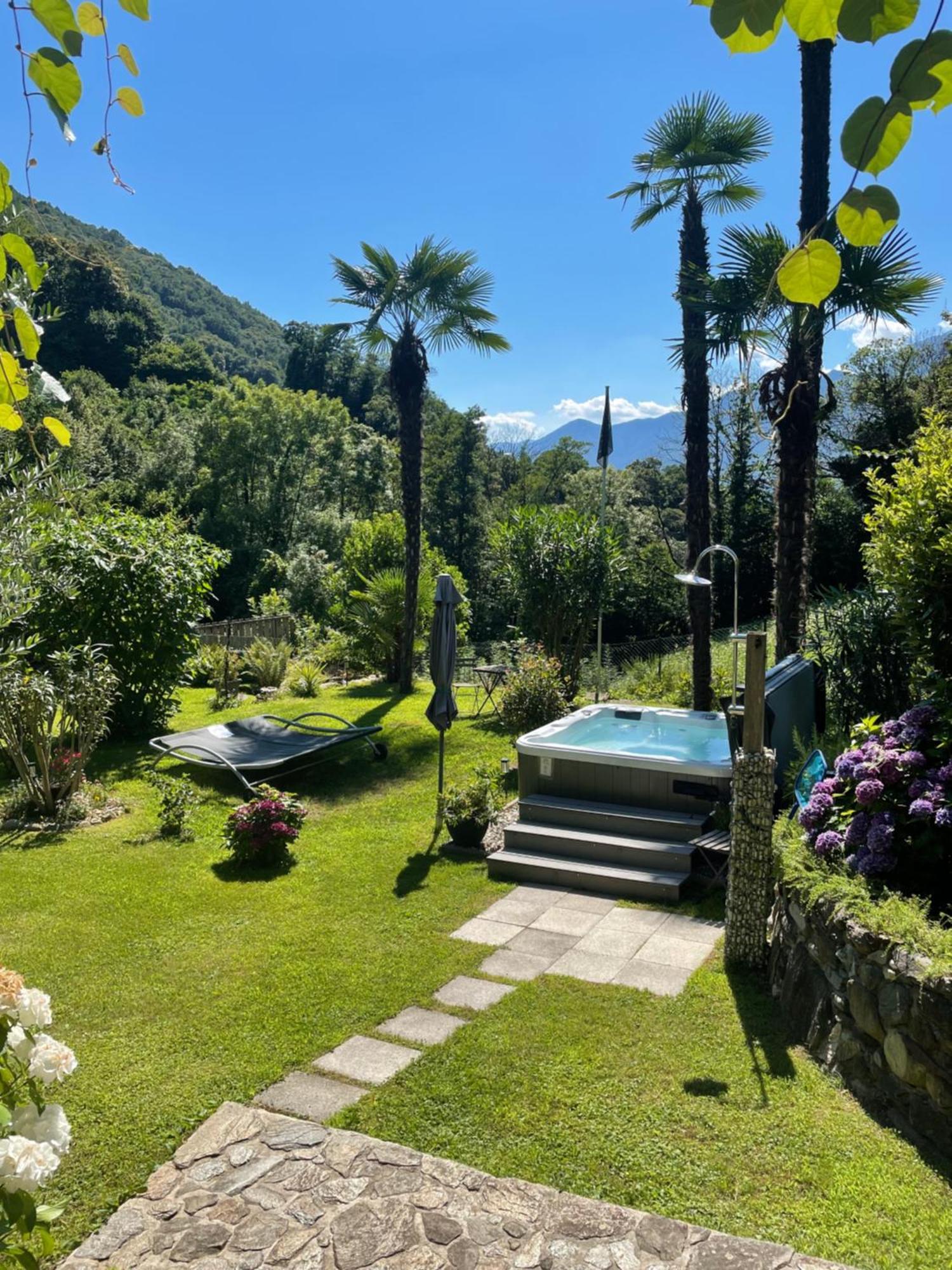 Cs Casa Serena Gambarogno エクステリア 写真